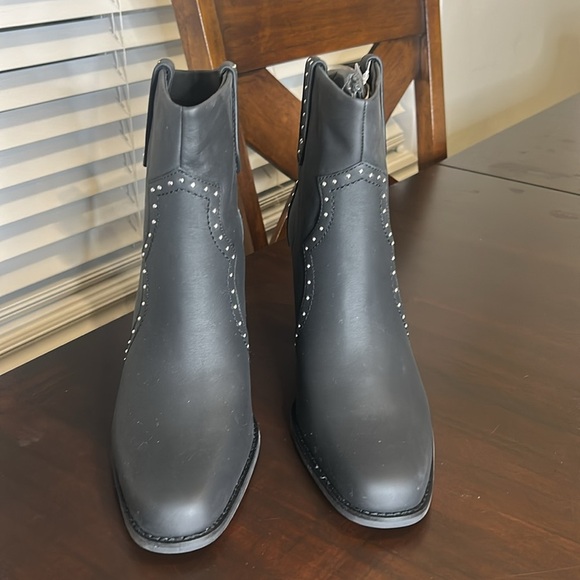 Aerosoles Lazu Western Boot Black Studded Size 10.5 – NWT Minor Defects - Picture 4 of 14